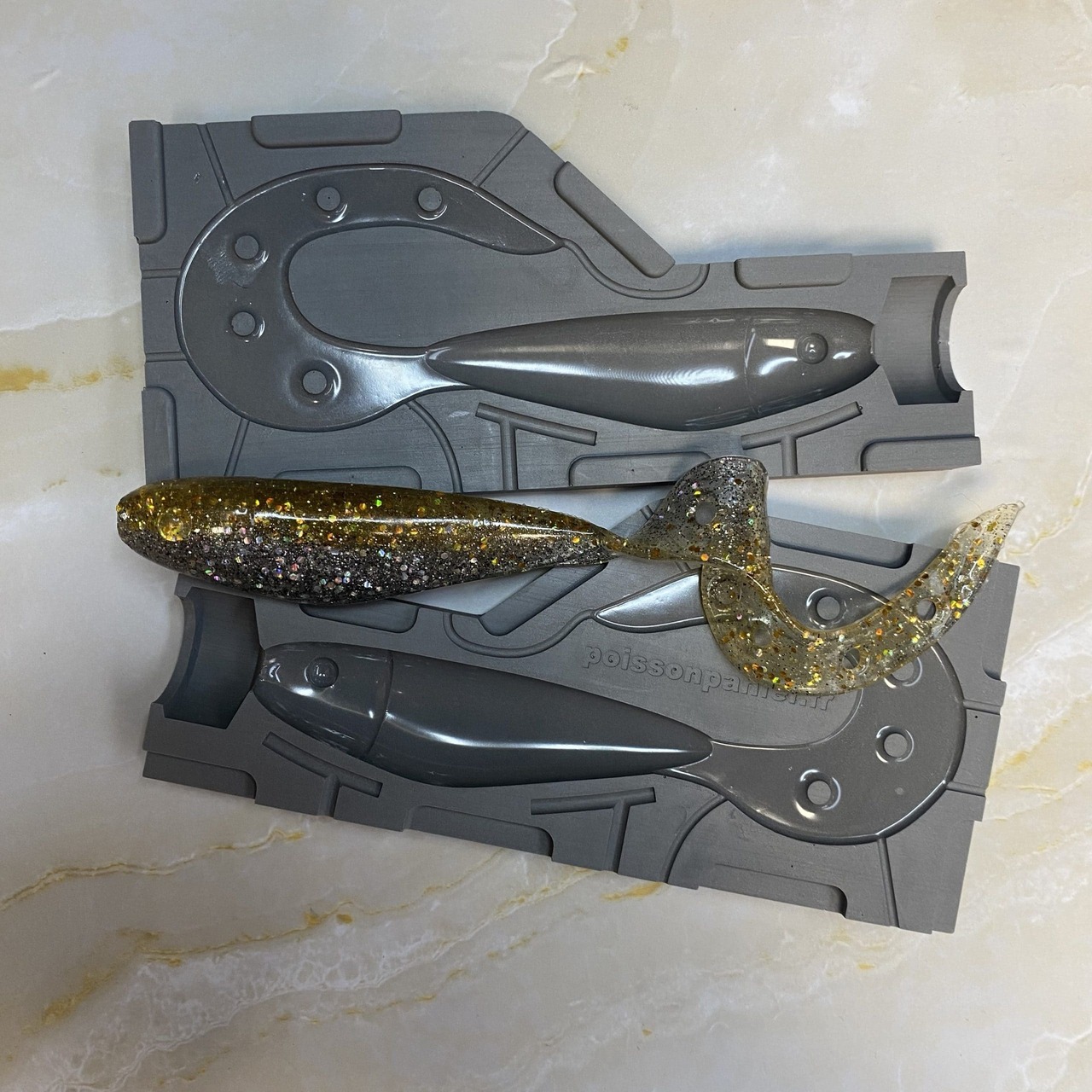 Moule leurre souple Grub 12 cm – Image 4