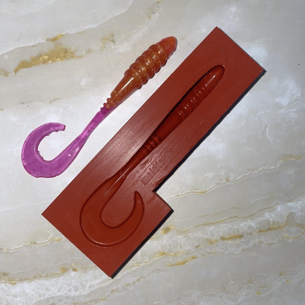 Moule leurre souple Grub 10 cm – Image 2