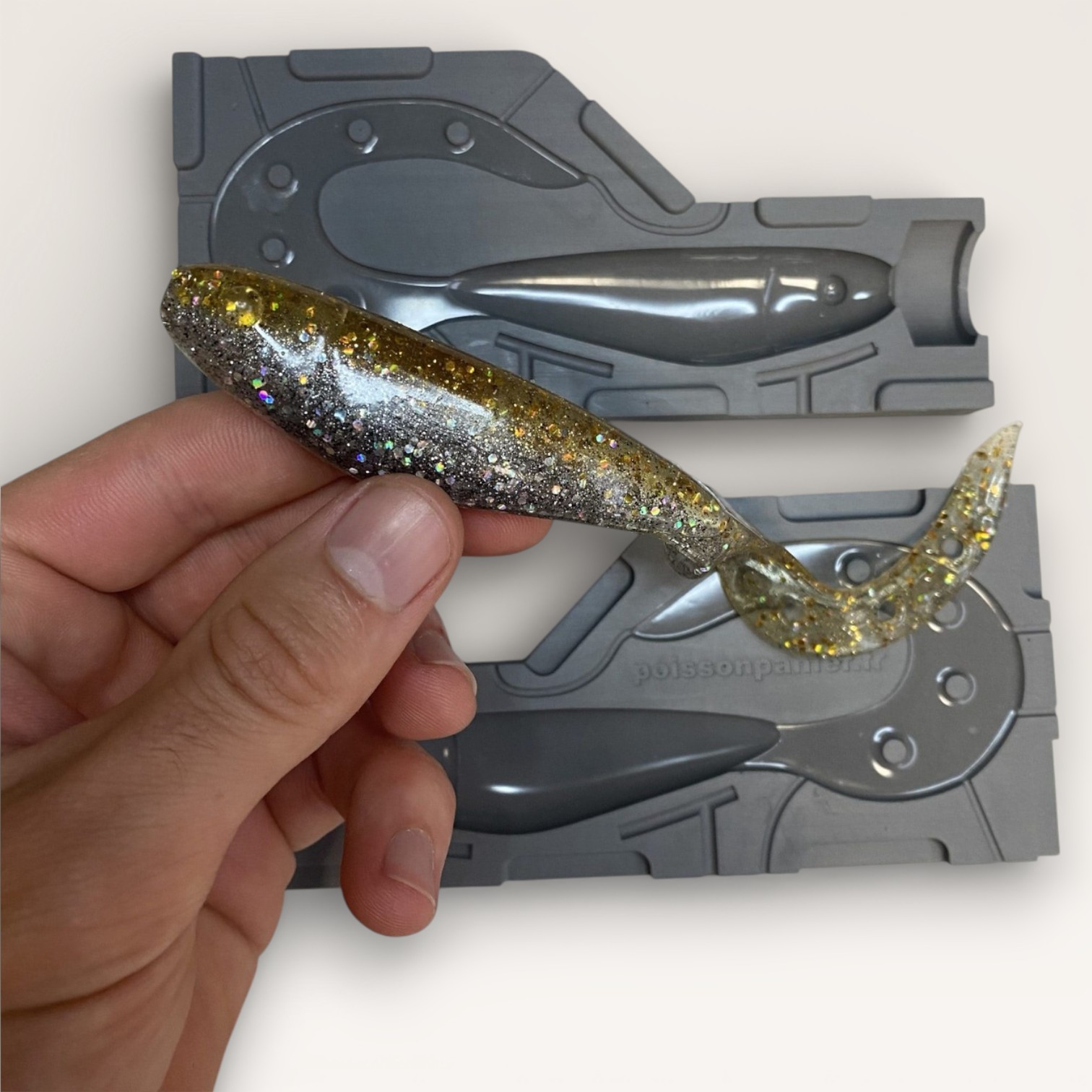 Moule pour fabriquer des leurres souples – Grub 12 cm – Injection plastisol