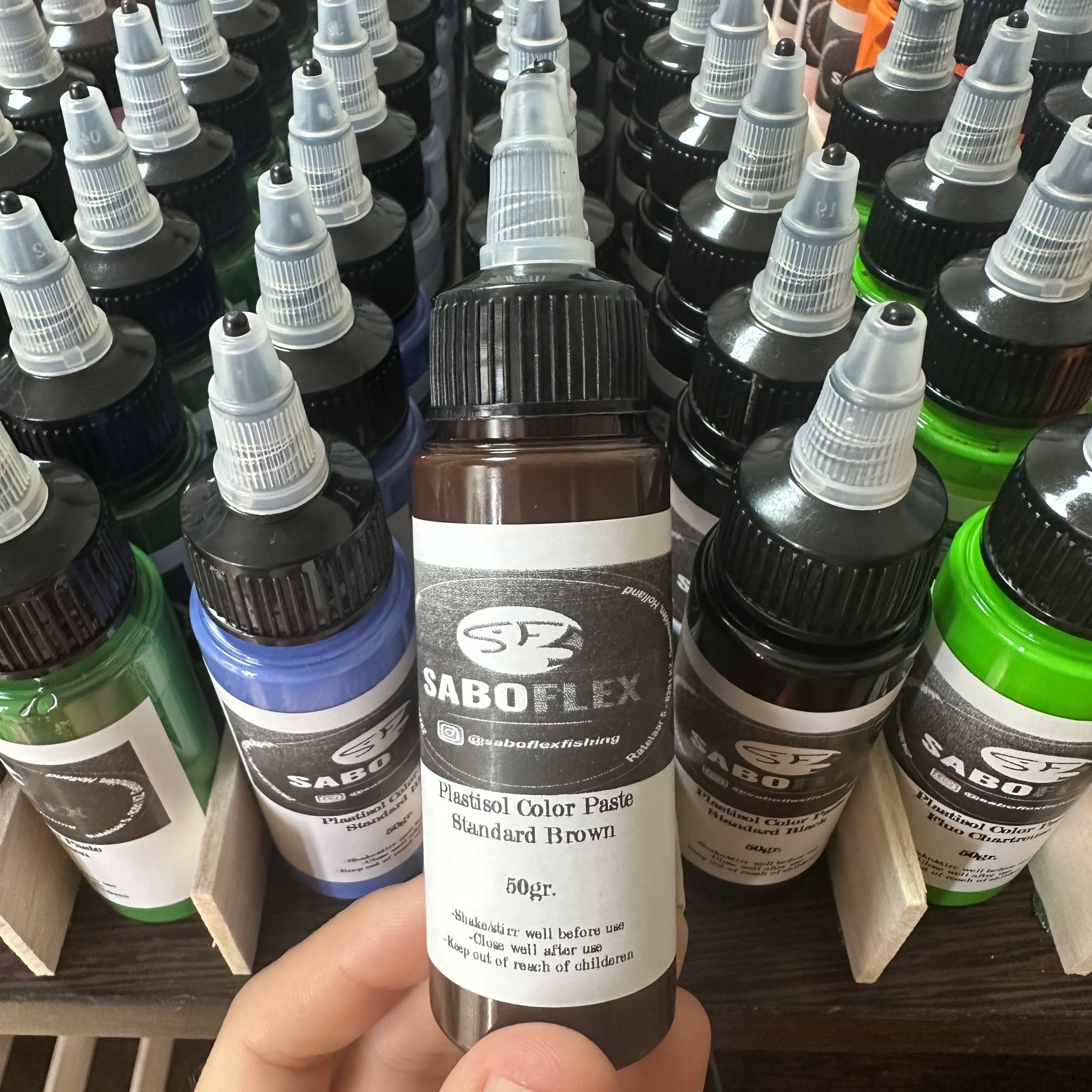 Colorant MARRON STANDARD pour plastisol SaBoFlex – 50 g